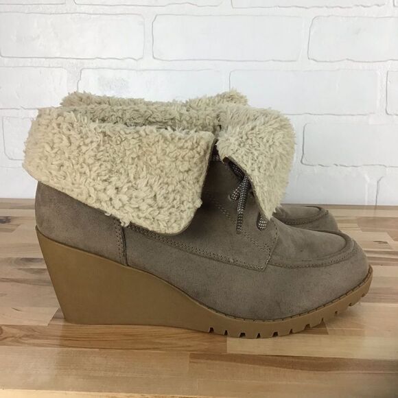 bke Sole ankle boots lace up wedge plateform faux fur tan size 10 fall booties - Picture 2 of 16